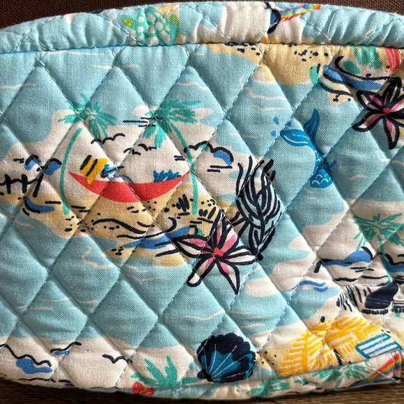 VB Tech Organizer - Beach Treasure NWT - Picture 6 of 7